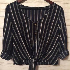 3/4 Sleeve Striped Tie Front Top